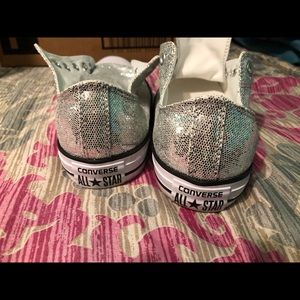Converse shoes worn once